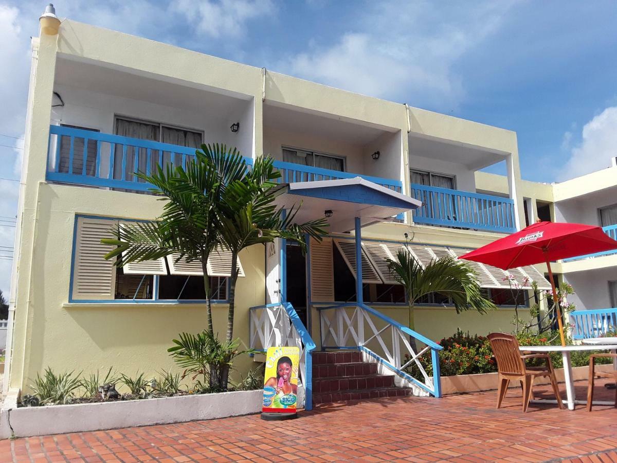 Carib Blue Apartments Oistins Exterior photo