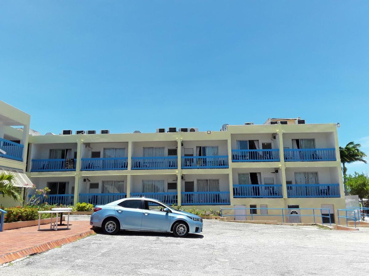 Carib Blue Apartments Oistins Exterior photo